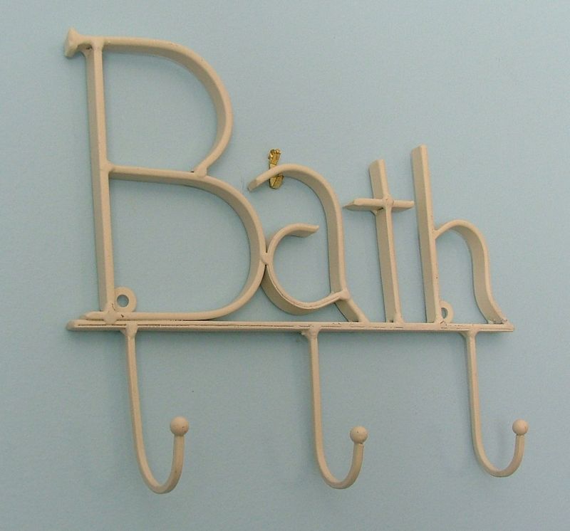Metal Bathroom Decor - Sign with 3 Hooks - Bath - Cream RS62