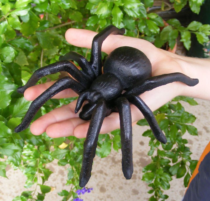 Cast Iron Spider - Decoration / Garden Ornament - Large Spider - CI17